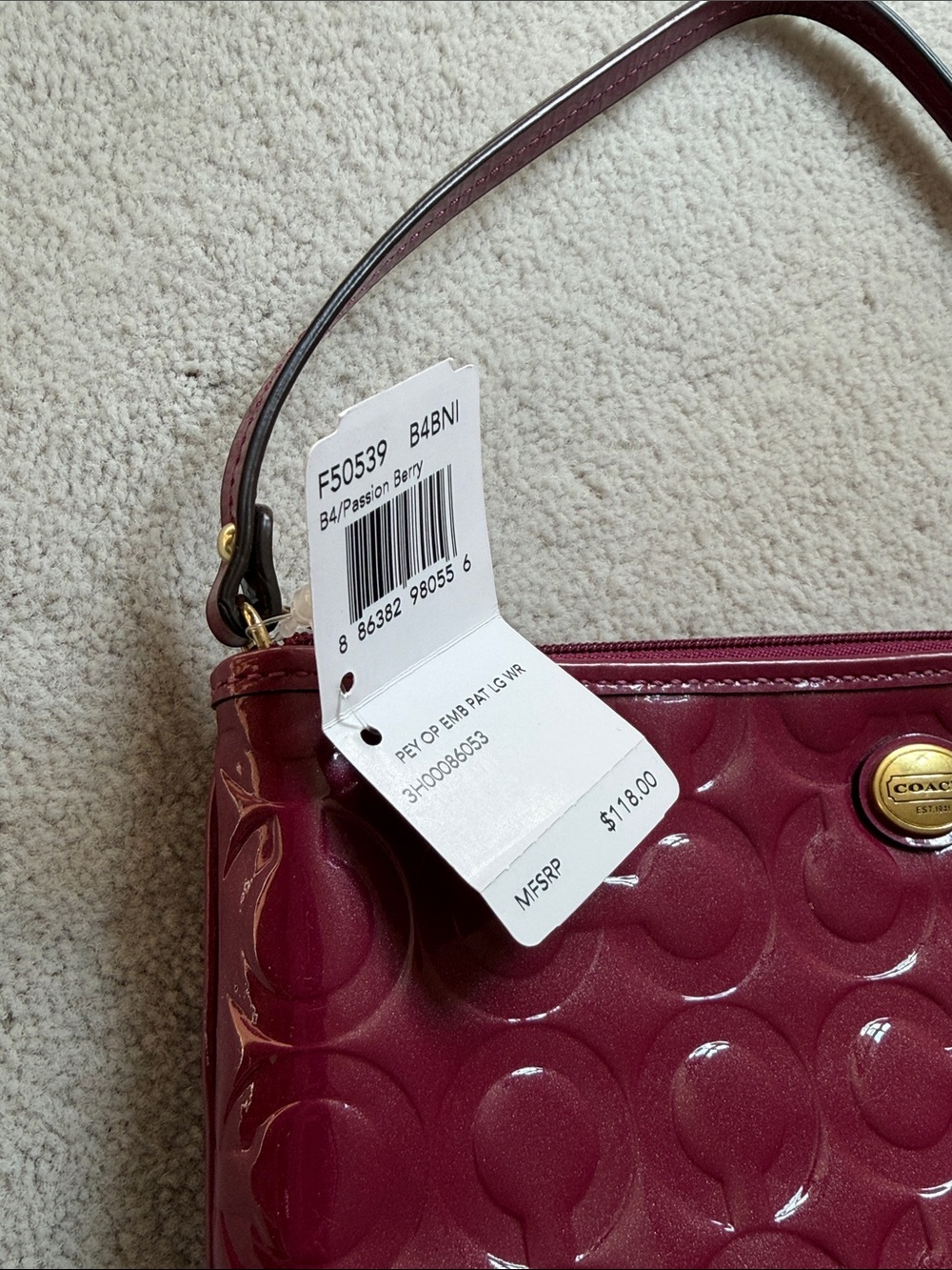 Coach - Women's Peyton Embossed Patent Signature Wristlet Clutch - Picture 6 of 6